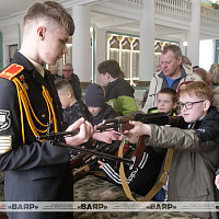 В Минском суворовском военном училище прошёл день открытых дверей