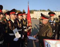 Кубок победителя VII Республиканского смотра–конкурса по строевой подготовке завоевала команда Минского СВУ